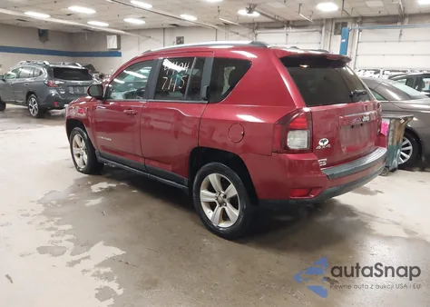 2016 Jeep Compass Latitude из США, поврежденный, VIN 1C4NJDEB0GD663110